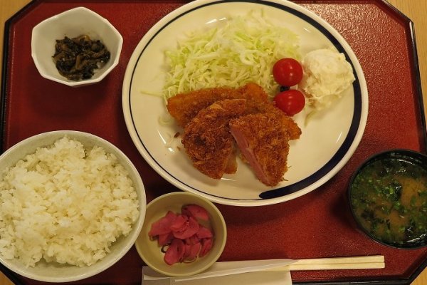 サーモンフライ＆ハムカツランチ