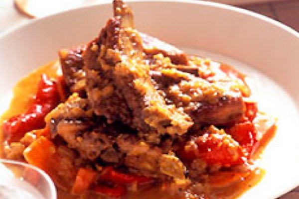 スペアリブのカレー煮込