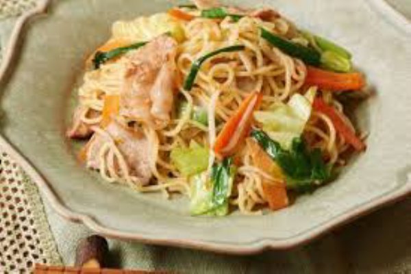 昔ながらの塩焼きそば